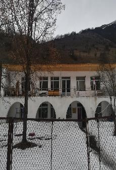 სსიპ დუშეთის მუნიციპალიტეტის სოფელ შუაფხოს საჯარო სკოლა